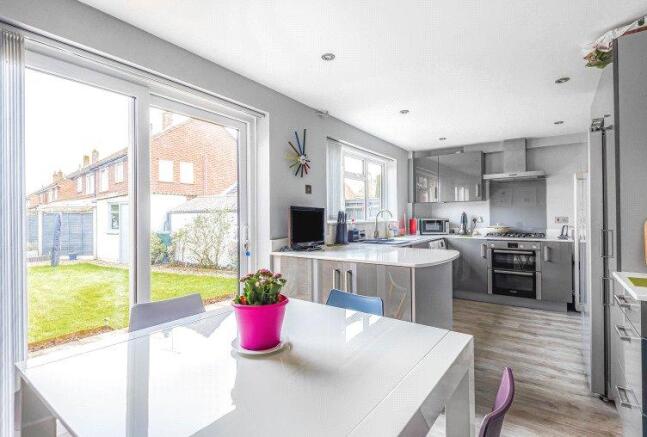 Kitchen/Dining Rm