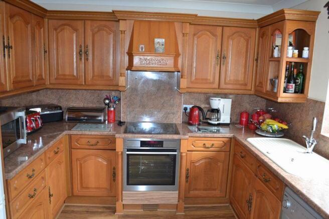 KITCHEN AREA