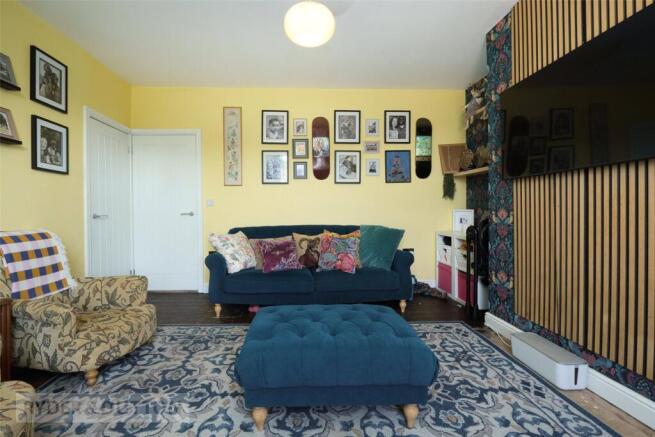 3 bed Semi-Detached for sale Image 5