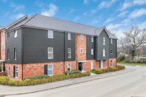 Flat 6, Lockheed House, Icarus Avenue, Burgess Hill RH15 0UW