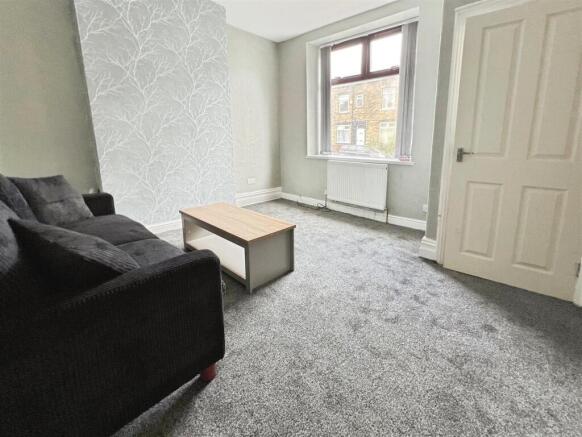 4 bed Terraced for sale Image 4