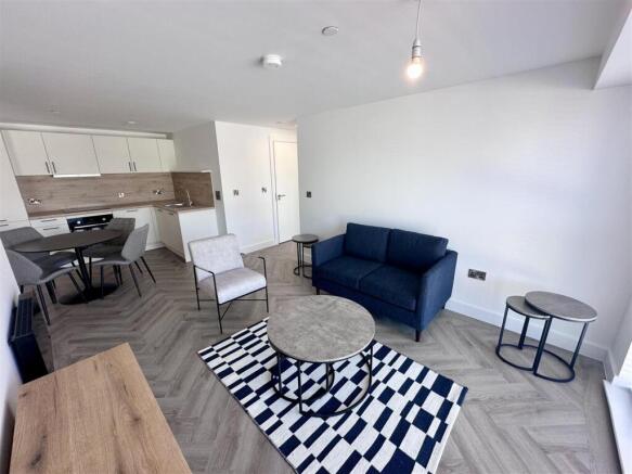 Lounge/Kitchen