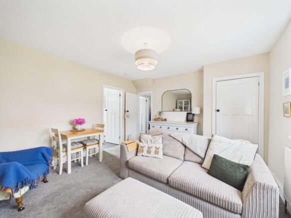 2 bed Semi-Detached for sale Image 9