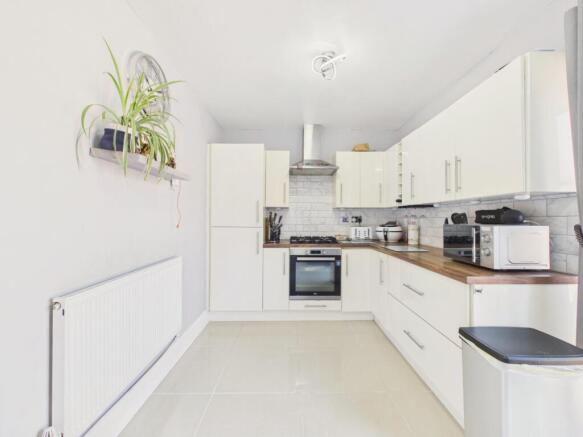 3 bed End of Terrace for sale Image 4