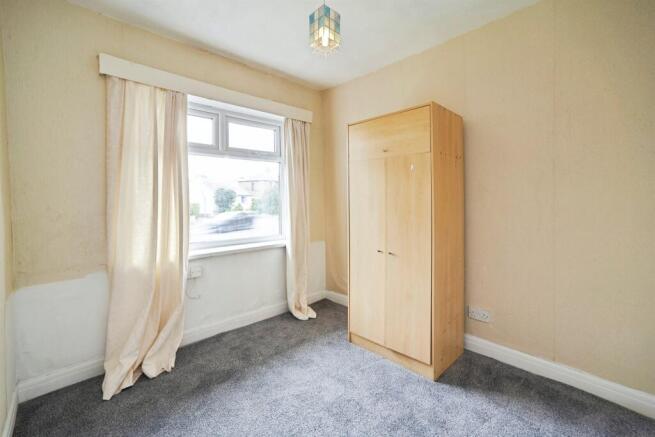 2 bed Semi-Detached Bungalow for sale Image 11