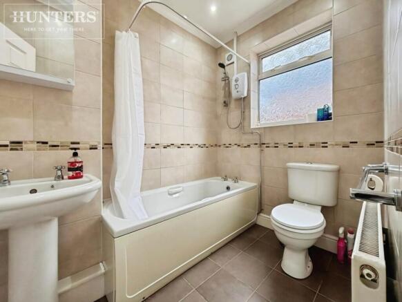 3 bed Terraced to rent Image 9