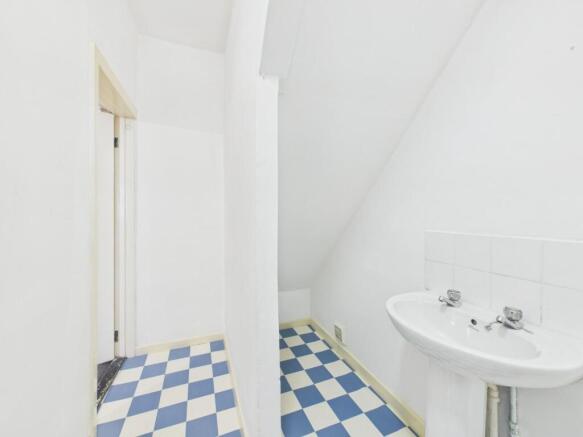 3 bed Not Specified for sale Image 5