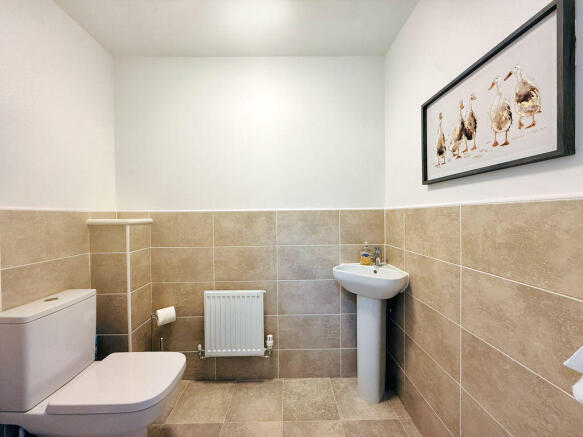 3 bed Detached for sale Image 8