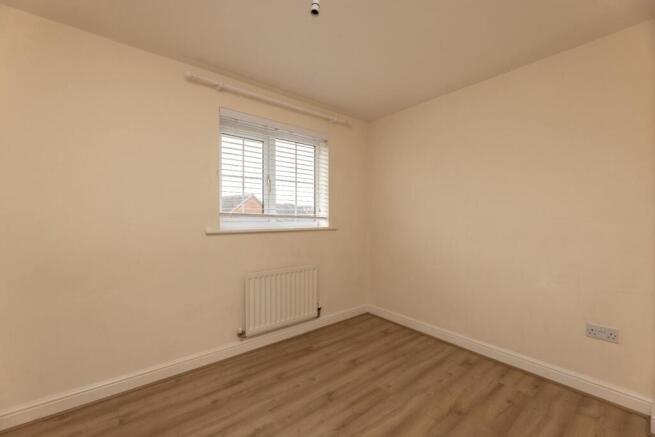 3 bed Town House for sale Image 11