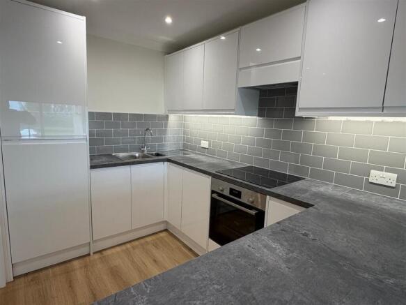 kitchen 1.jpg
