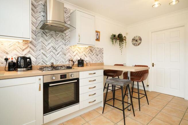 4 bed Detached for sale Image 7