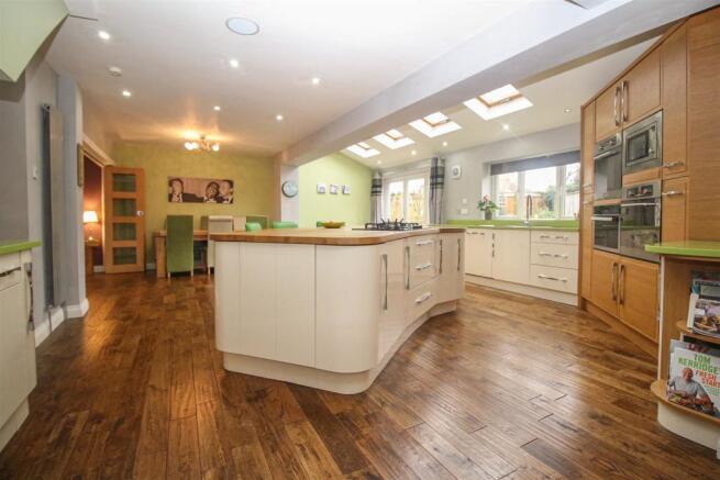 Kitchen Diner