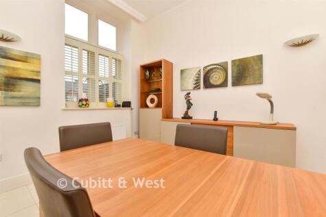 Lavender Close, Leatherhead, Surrey