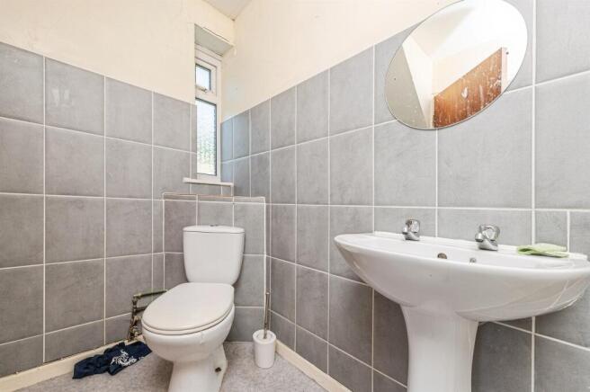 4 bed Semi-Detached for sale Image 12