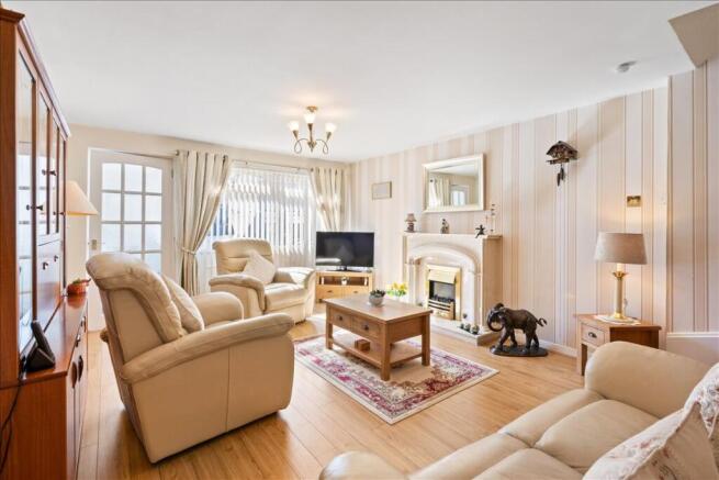 29 Baberton Mains Rise, Edinburgh, EH14 photo 4