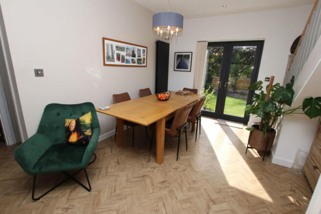 4 bed Detached Bungalow for sale Image 8