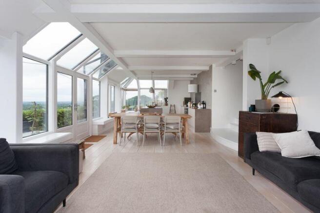 LIVING DINING AREA