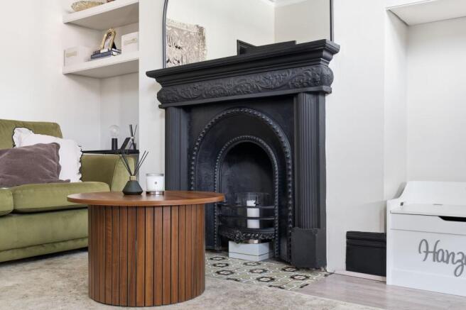 3 bed Terraced for sale Image 6