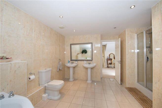 En Suite Bathroom