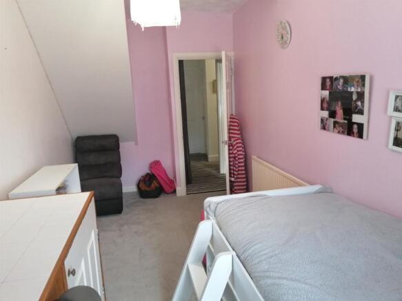 BEDROOM 2 (FRONT)