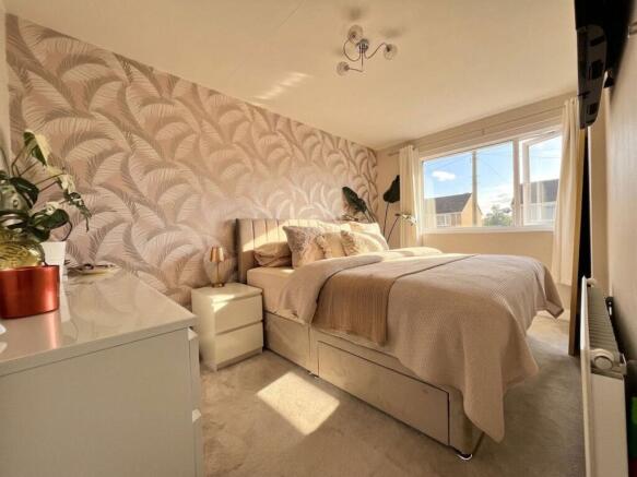 3 bed Terraced for sale Image 12