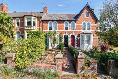 3 Church Avenue, Penarth, CF64 1AZ