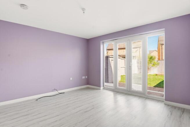 3 bed Semi-Detached for sale Image 6