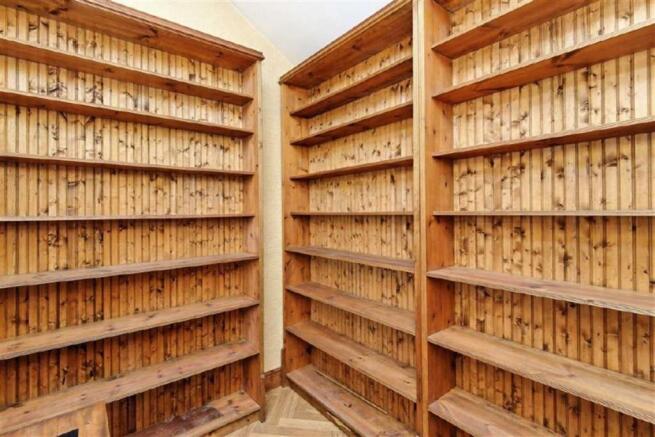 STUDY/LIBRARY