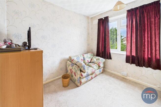 4 bed Semi-Detached for sale Image 8