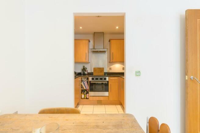 TRUOCNOTREGE4 - Kitchen D.jpg