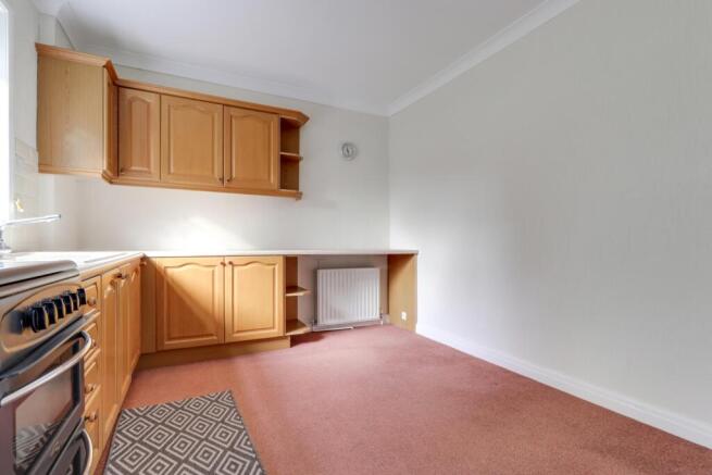 2 bed Semi-Detached for sale Image 8
