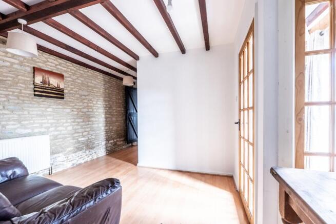 Garston Court Burford Road, Brize Norton, Carterton, Oxfordshire, OX18 photo 4