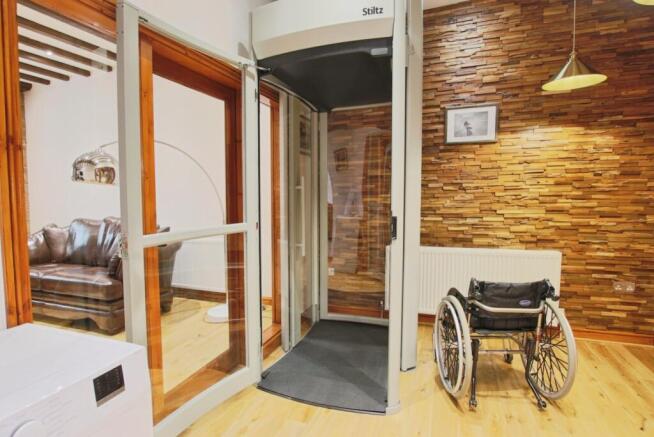 3 bed Terraced for sale Image 12