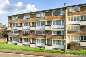Flat 13, Kennedy House, Orchard Way, Banbury OX16 0EL