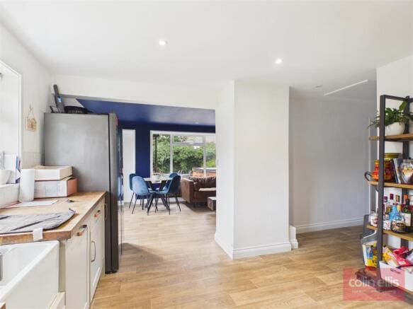 3 bed Detached Bungalow for sale Image 12