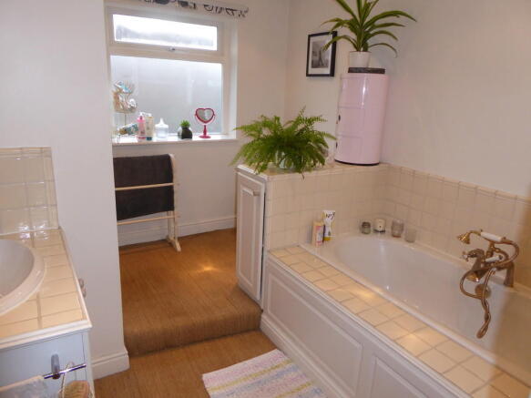 Photo 7
