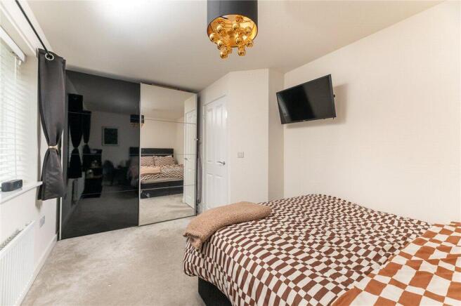 3 bed Semi-Detached for sale Image 6