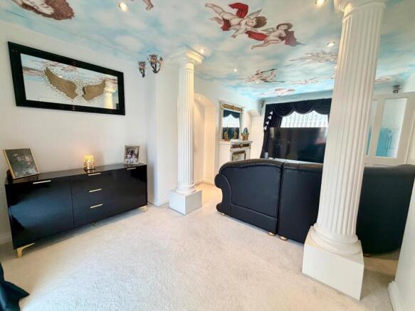 2 bed Semi-Detached for sale Image 6