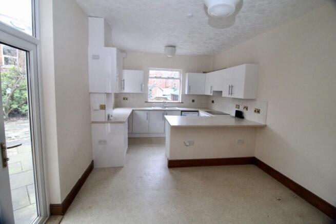 IMG_383471_12_ori...