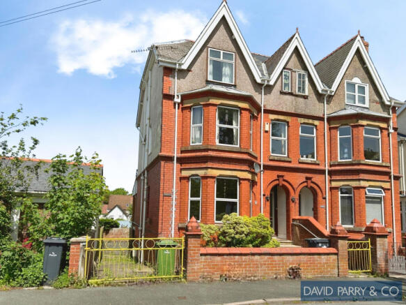 Spacious Edwardian Residence