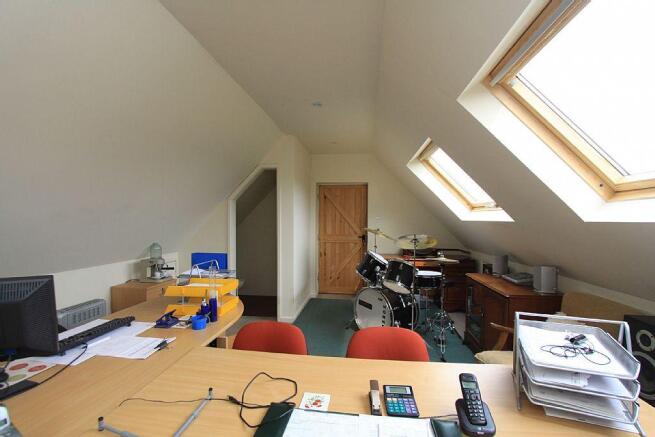 Home Office / Studio / 3rd Bedroom