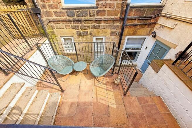 2 bed Flat for sale Image 9