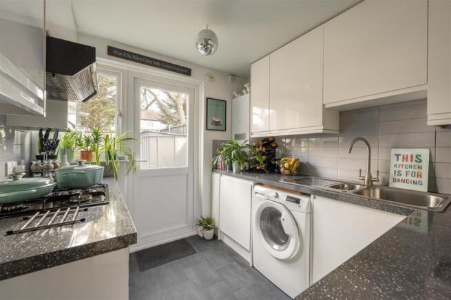 Stapleford Close, E4