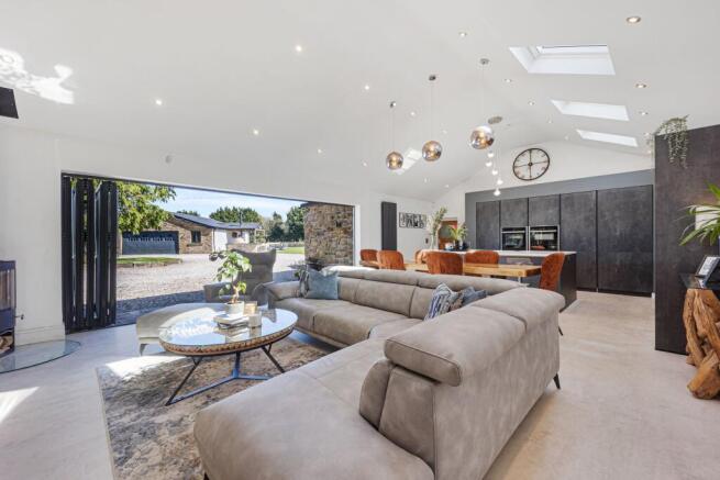 Kitchen/Living/Dining