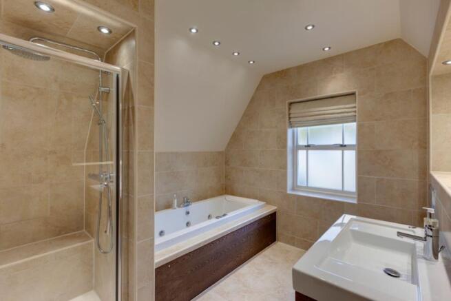 Master En-Suite