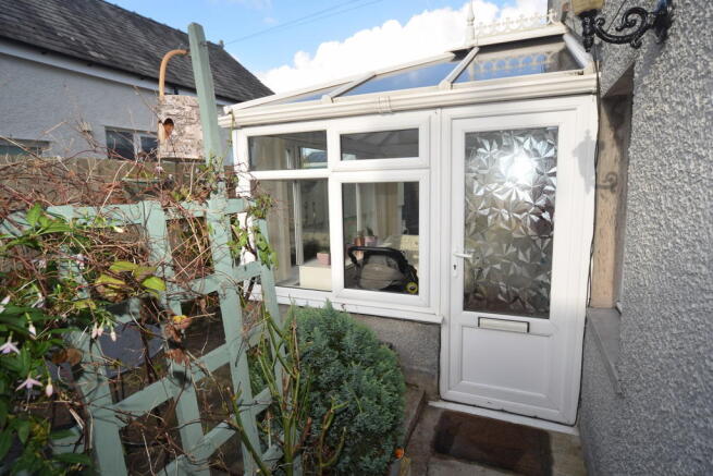 SIDE ENTRANCE