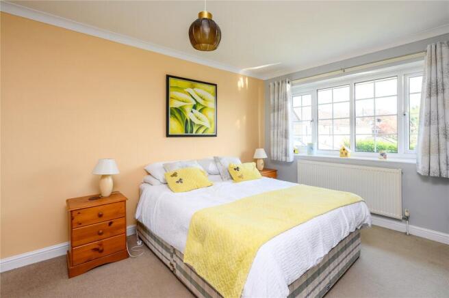 4 bed Detached for sale Image 12