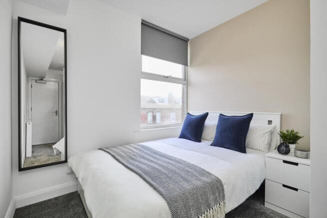 6 bed House to rent Image 10