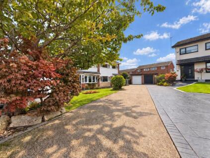 32, Lee Dale Close, Denton