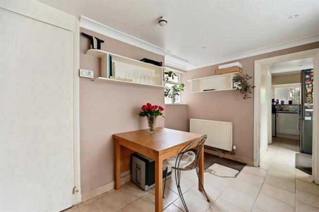 BCAR - 11 Essex Road - Dinning (4).JPG